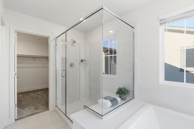 9065 Tallship Way, Newark CA: https://media.crmls.org/mediaz/c260479b-bd8c-453d-994d-912af87bf5b5.jpg