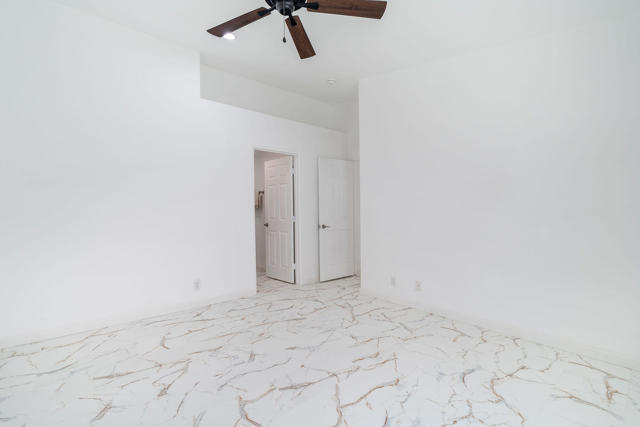 53045 Avenida Obregon, La Quinta CA: https://media.crmls.org/mediaz/c260cc23-ff5f-4b30-ae29-3fcb1c7dd59e.jpg
