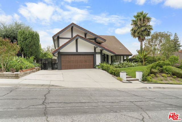 960 Calle Frondosa, San Dimas CA: https://media.crmls.org/mediaz/c2610848-490d-4df3-a476-d58bf3d38a88.jpg