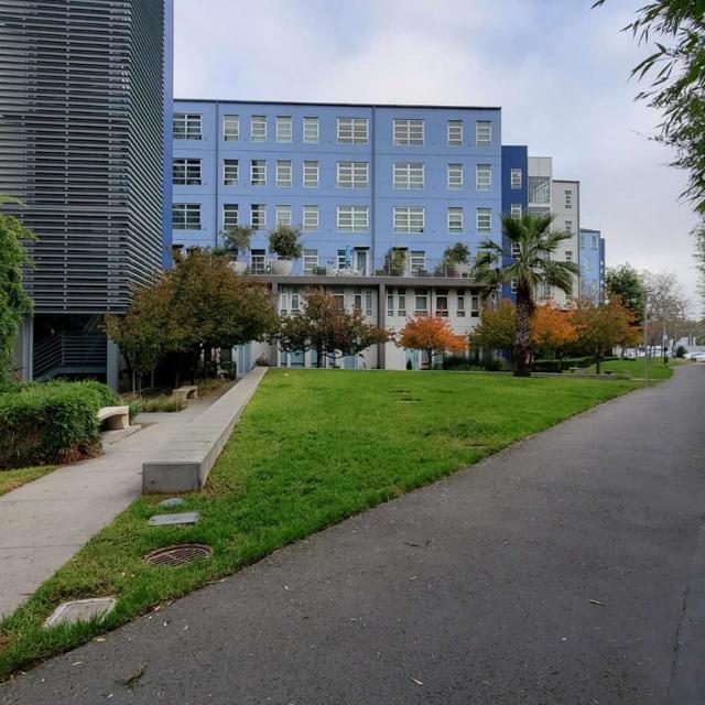 888 7th Street, San Francisco CA: https://media.crmls.org/mediaz/c2622615-de7c-4ab2-9d51-66369a5747c4.jpg