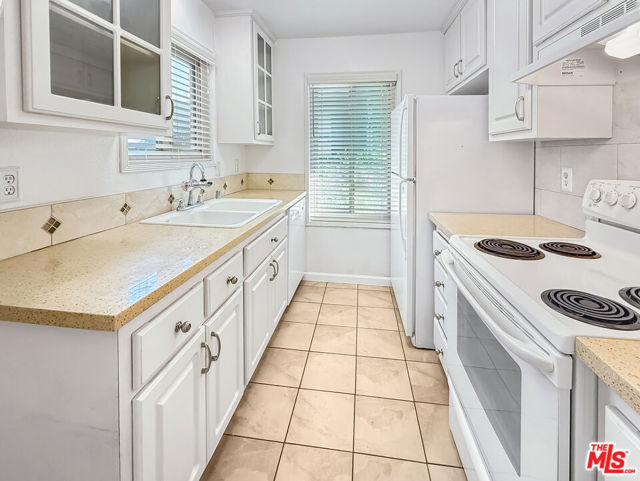 16317 Main Street, La Puente CA: https://media.crmls.org/mediaz/c2624193-7021-4512-9697-ced804584690.jpg