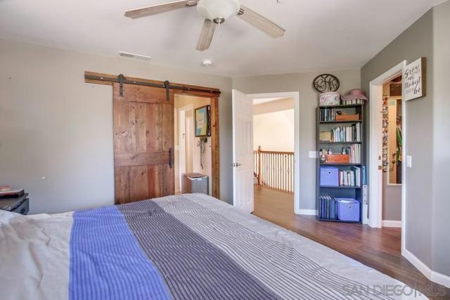 210 Frances Dr, El Cajon CA: https://media.crmls.org/mediaz/c262f2d3-1b37-46f5-9508-b67ef284c514.jpg