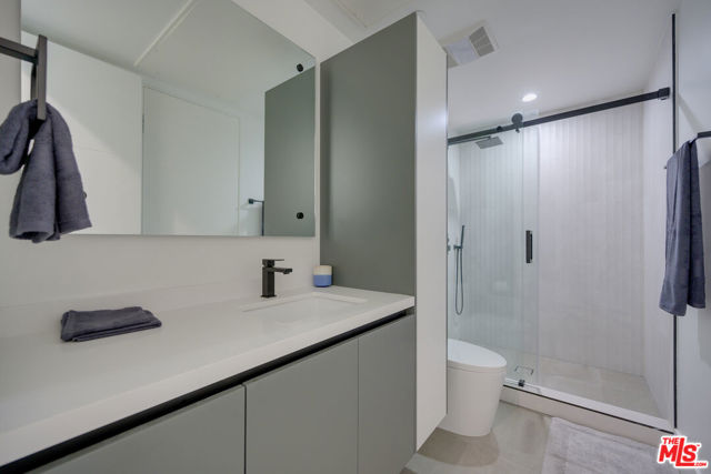 4422 S Riley Drive, Los Angeles CA: https://media.crmls.org/mediaz/c2630c21-d9b6-4a77-803c-ce9ab9e1e7f8.jpg