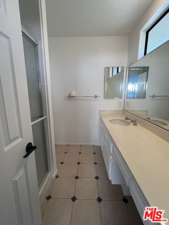 30872 Janlor Drive, Westlake Village CA: https://media.crmls.org/mediaz/c263d3e5-d5c8-4443-a813-ea018dd24938.jpg