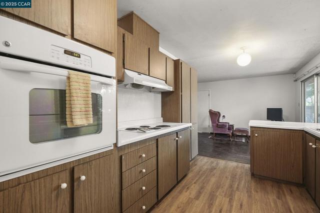 2054 Newton Way, Concord CA: https://media.crmls.org/mediaz/c2640e20-0343-4912-b9d2-b445671ee67e.jpg