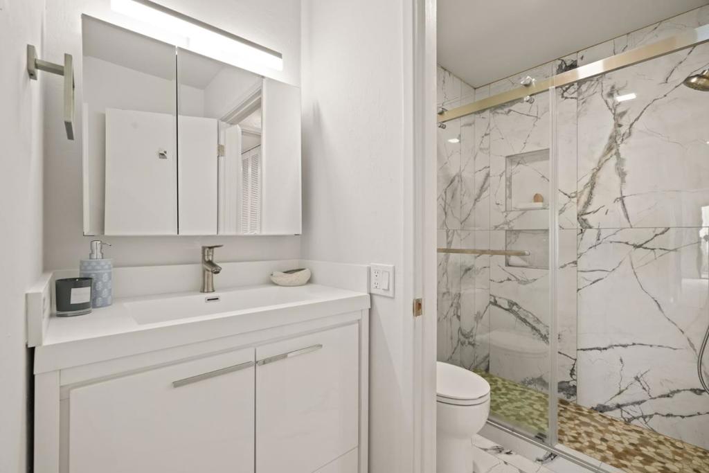 C2648D64 8A70 46E0 A34C 11Ecc230F3D6 2101 Shoreline Drive #437, Alameda, Ca 94501 &Lt;Span Style='BackgroundColor:transparent;Padding:0Px;'&Gt; &Lt;Small&Gt; &Lt;I&Gt; &Lt;/I&Gt; &Lt;/Small&Gt;&Lt;/Span&Gt;