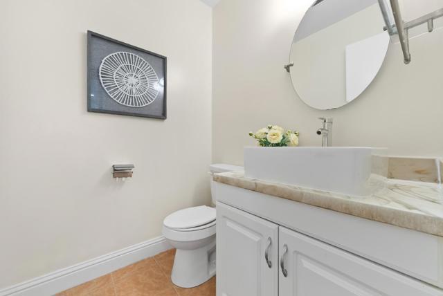 4243 Comet Circle, Union City CA: https://media.crmls.org/mediaz/c2658689-6501-4e8d-982e-37de97bd4cc6.jpg