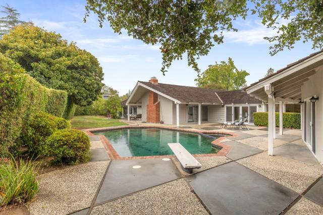 20290 Argonaut Drive, Saratoga CA: https://media.crmls.org/mediaz/c2661f12-b0ff-49ac-b3e1-a0e5c6e27658.jpg