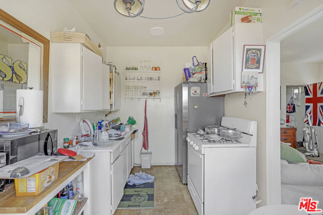 Drew Fenton | 153 W Channel Road Santa Monica CA | MLS: 7020030