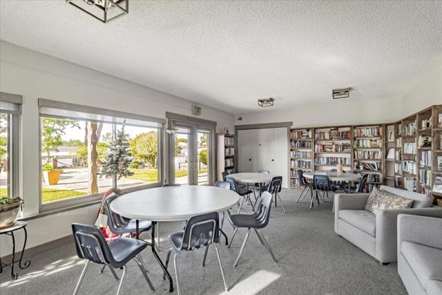 22 Canada Cove Avenue, Half Moon Bay CA: https://media.crmls.org/mediaz/c2672f45-82e8-4874-9966-5a134a35df5e.jpg