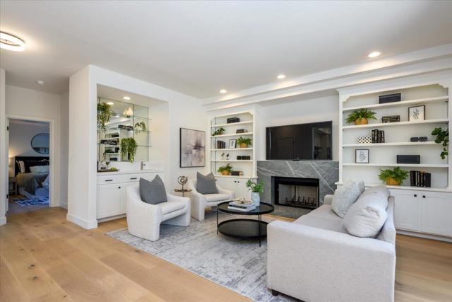 18 Melvin Henry Court, Redwood City CA: https://media.crmls.org/mediaz/c267305d-a3ce-447d-8be6-4f8d40d1b0e0.jpg