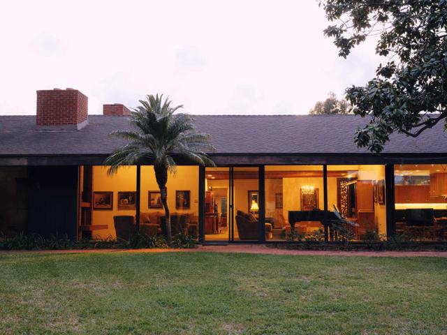 6009 Mimulus, Rancho Santa Fe CA: https://media.crmls.org/mediaz/c267bf85-e31a-44be-b25e-a74768120f6c.jpg