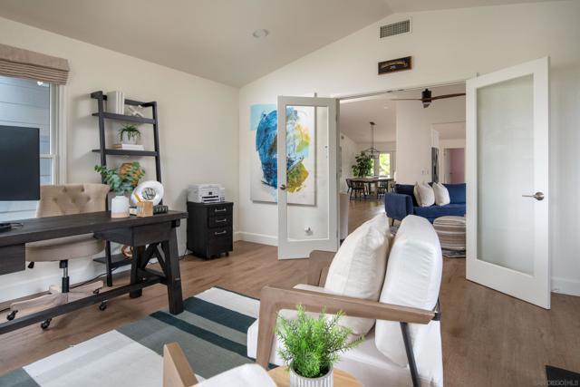 11766 Clearwood Ct, San Diego CA: https://media.crmls.org/mediaz/c26899ef-2c8e-4586-9279-95c0fd0497df.jpg