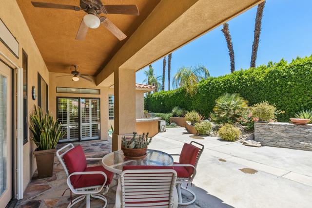 63 San Marino Circle, Rancho Mirage CA: https://media.crmls.org/mediaz/c26a5c83-b12a-42cb-b7c9-91d869c82183.jpg