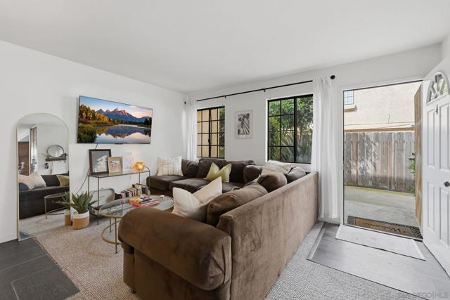 Image 26 of 45 For 1460 Hornblend