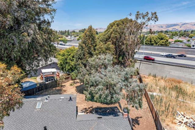 4919 Stafford Place, Newark CA: https://media.crmls.org/mediaz/c26aaea0-031e-4b36-8808-530c146750ee.jpg