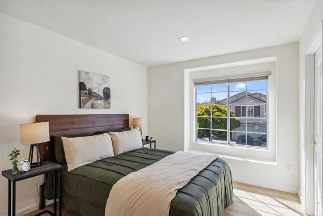 574 Skypark Drive, Scotts Valley CA: https://media.crmls.org/mediaz/c26ae619-8abb-4442-8966-5ea73c5b2de5.jpg