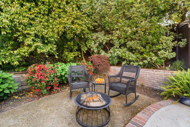2008 Goldenrod Court, Westlake Village CA: https://media.crmls.org/mediaz/c26b2fd1-edef-46a1-9476-4da908aafddf.jpg