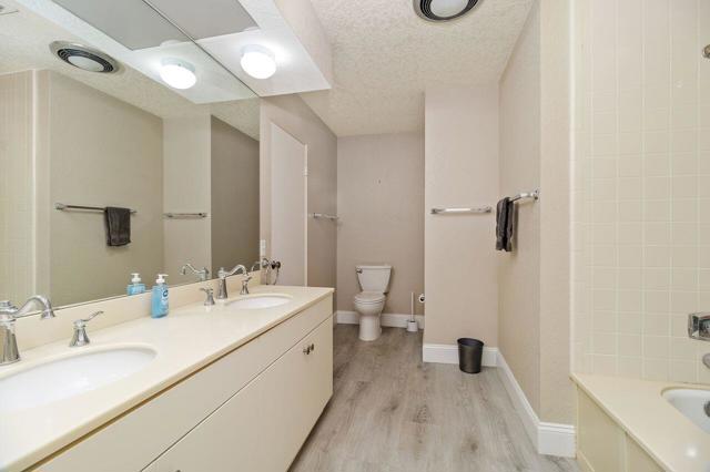 10321 Sunningdale Drive, Rancho Mirage CA: https://media.crmls.org/mediaz/c26b4718-7eba-4df9-aafe-b39d6223b73c.jpg