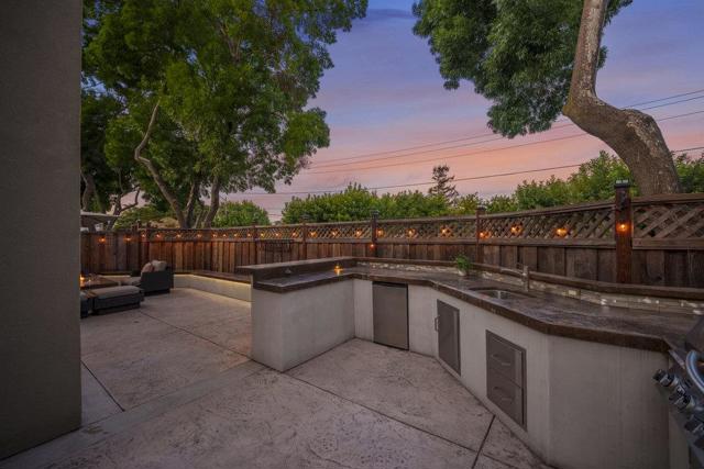 965 Oak Park Drive, Morgan Hill CA: https://media.crmls.org/mediaz/c26b7de0-f014-4563-be70-1e4864e88e10.jpg