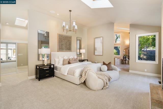 9 Saint Andrews Pl, Alamo CA: https://media.crmls.org/mediaz/c26b8993-4f54-4935-bd90-cc4db589f393.jpg