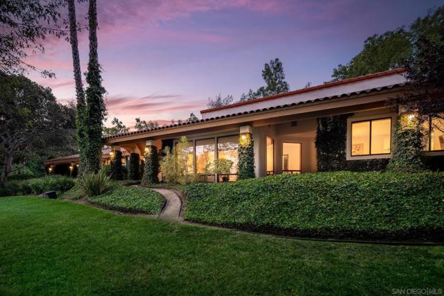 17207 El Caporal, Rancho Santa Fe, California 92067, 5 Bedrooms Bedrooms, ,4 BathroomsBathrooms,Single Family Residence,For Sale,El Caporal,240021405SD