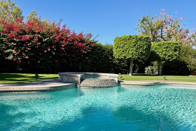 35373 Vista Montana Court, Cathedral City CA: https://media.crmls.org/mediaz/c270708c-5ec6-4775-b5f5-4a2010ff464f.jpg