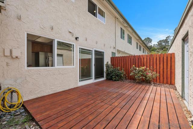 12991 Caminito Bodega, Del Mar CA: https://media.crmls.org/mediaz/c2707770-7c8c-4b07-bf36-e214f0bd9da7.jpg