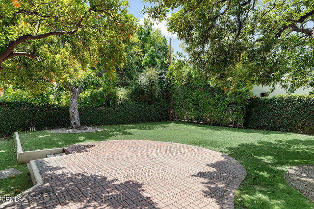 2525 Monterey Road, San Marino CA: https://media.crmls.org/mediaz/c2707e25-2544-44ec-bbf2-2de1abf63b88.jpg