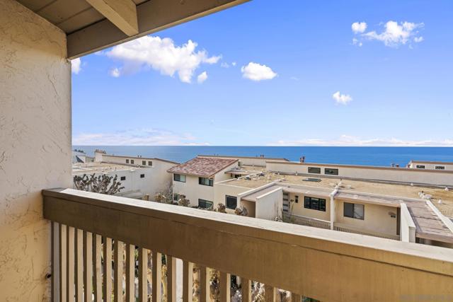 429 S Sierra Ave, Solana Beach CA: https://media.crmls.org/mediaz/c270b23c-1891-4278-9d50-4cac96195d30.jpg