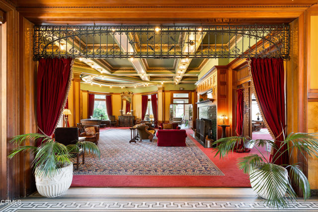 99 S Raymond Avenue, Pasadena CA: https://media.crmls.org/mediaz/c270fe03-cc28-4447-8a4c-1e9ef46eaaa3.jpg