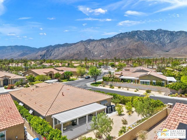 1850 Savanna Way, Palm Springs CA: https://media.crmls.org/mediaz/c27129b9-700c-4735-a898-2129c8c45134.jpg