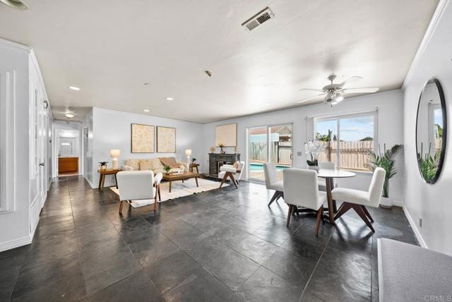 7439 Carrie Ridge Way, San Diego CA: https://media.crmls.org/mediaz/c2723301-131a-467a-967a-3839e9da5af0.jpg
