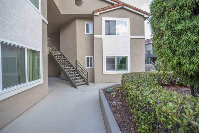 7425 Charmant Dr, San Diego CA: https://media.crmls.org/mediaz/c2724495-ee8d-4dcb-9c9d-db61a4449c94.jpg
