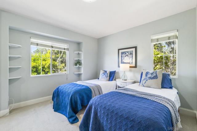 11225 Corte Isabelino, San Diego CA: https://media.crmls.org/mediaz/c2728a33-a0d6-4b3d-9521-ed14ab8b7fbe.jpg