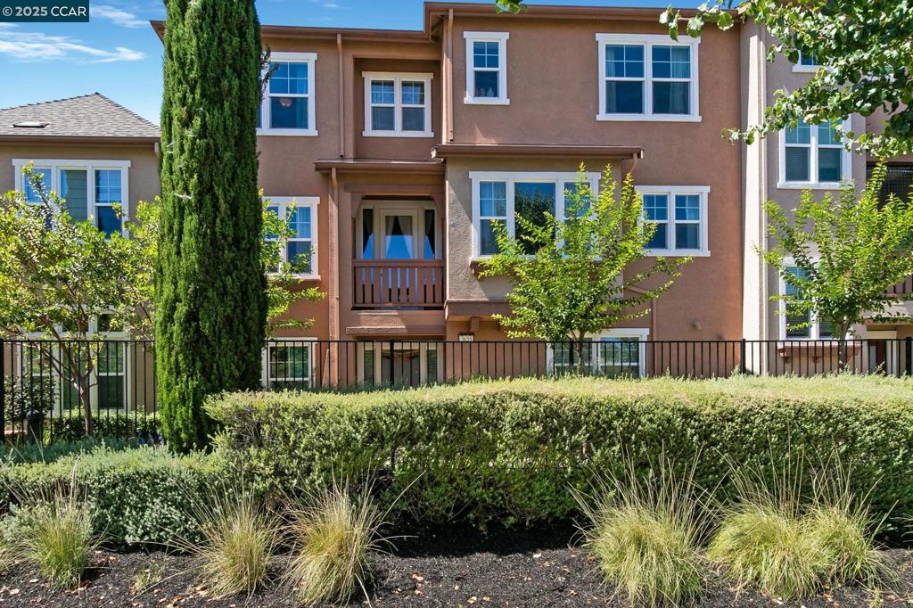 3655 Branding Iron Place