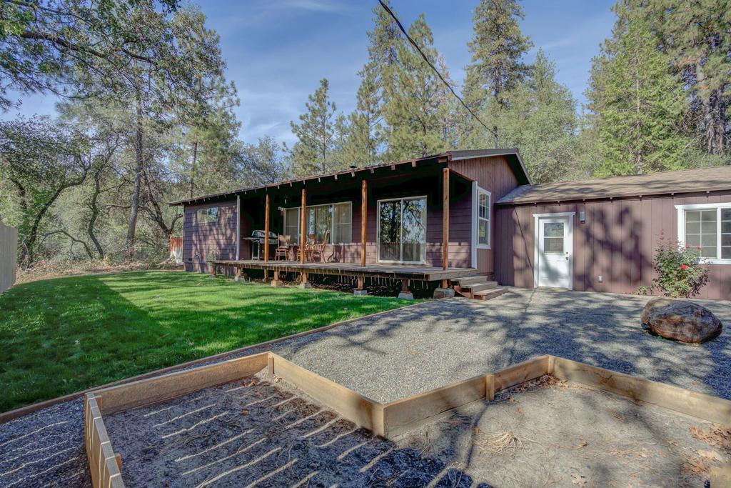 14914 Wonderland Blvd, Redding, CA 96003