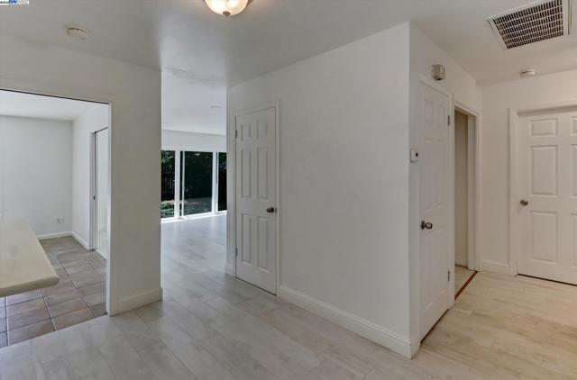 3524 Longview Rd, Antioch CA: https://media.crmls.org/mediaz/c2734486-abbf-490e-95e4-b1e9c0e1415d.jpg