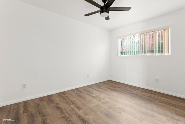 Image 9 of 25 For 937 Grand Avenue