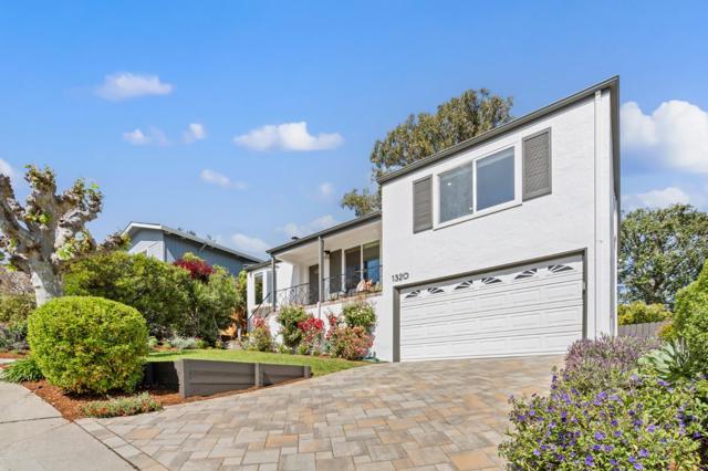 1320 Hull Drive, San Carlos CA: https://media.crmls.org/mediaz/c273d984-4651-4d4b-ae65-3c7ef3334123.jpg