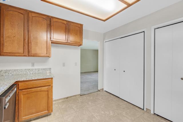 CLOSET FOR WASHER & DRYER