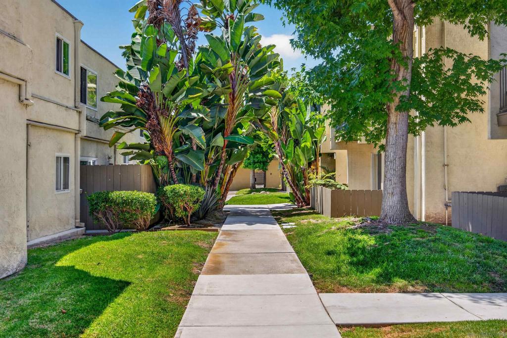 2850 Reynard Way - photo 19