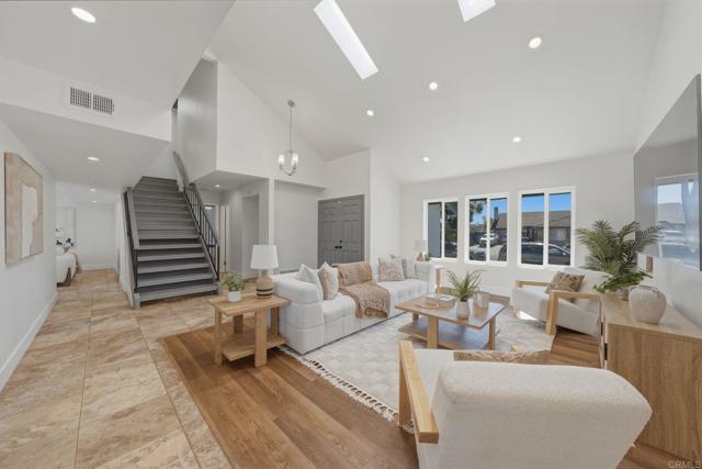 Detail Gallery Image 16 of 51 For 695 Calma Pl, Chula Vista,  CA 91910 - 4 Beds | 3 Baths