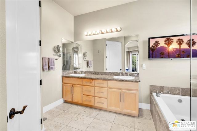 2010 Via San Martino, Palm Desert CA: https://media.crmls.org/mediaz/c2757f66-4c7d-4f3c-a1dd-e1130661ed67.jpg