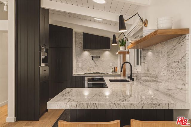 737 Halliday Avenue, Los Angeles CA: https://media.crmls.org/mediaz/c275e4e4-14c2-4321-9b9f-5cb8cc740a94.jpg