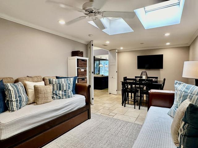 186 Madrid Avenue, Palm Desert CA: https://media.crmls.org/mediaz/c275e6a5-25e4-40aa-83ce-12883e0c573d.jpg