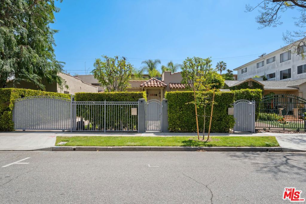 704 Westbourne Drive