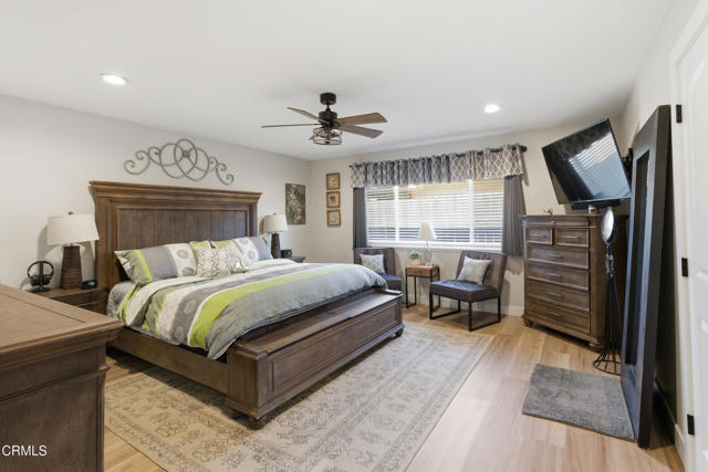 2174 WILCOX Street, Camarillo CA: https://media.crmls.org/mediaz/c27683be-9acb-4aac-b87f-93f59f957f46.jpg