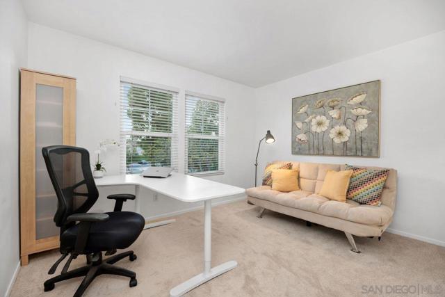 3965 Via Holgura, San Diego CA: https://media.crmls.org/mediaz/c277219c-a915-42a6-9a19-6bd149ed6346.jpg