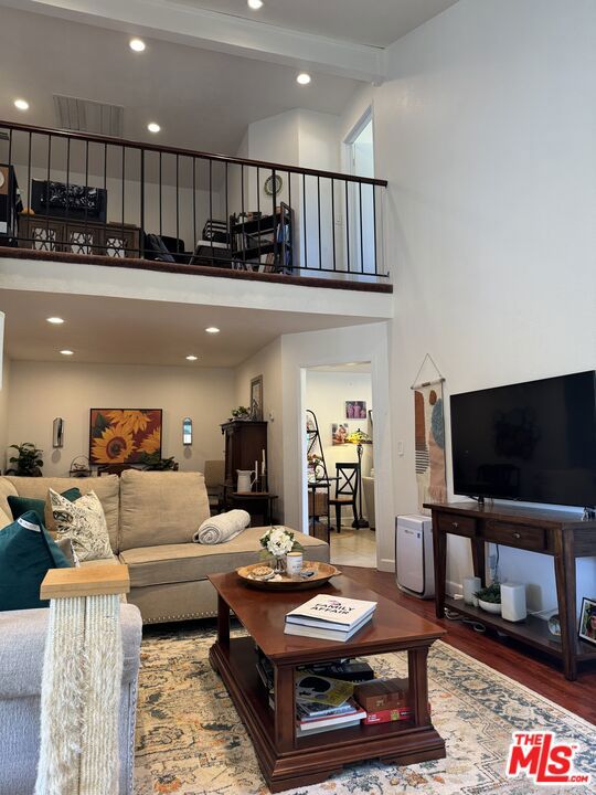 1064 Minoru Drive, San Jose CA: https://media.crmls.org/mediaz/c2774fed-4db2-4e92-9940-414002edd167.jpg